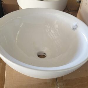 CUSTOM SINKS & FAUCETS